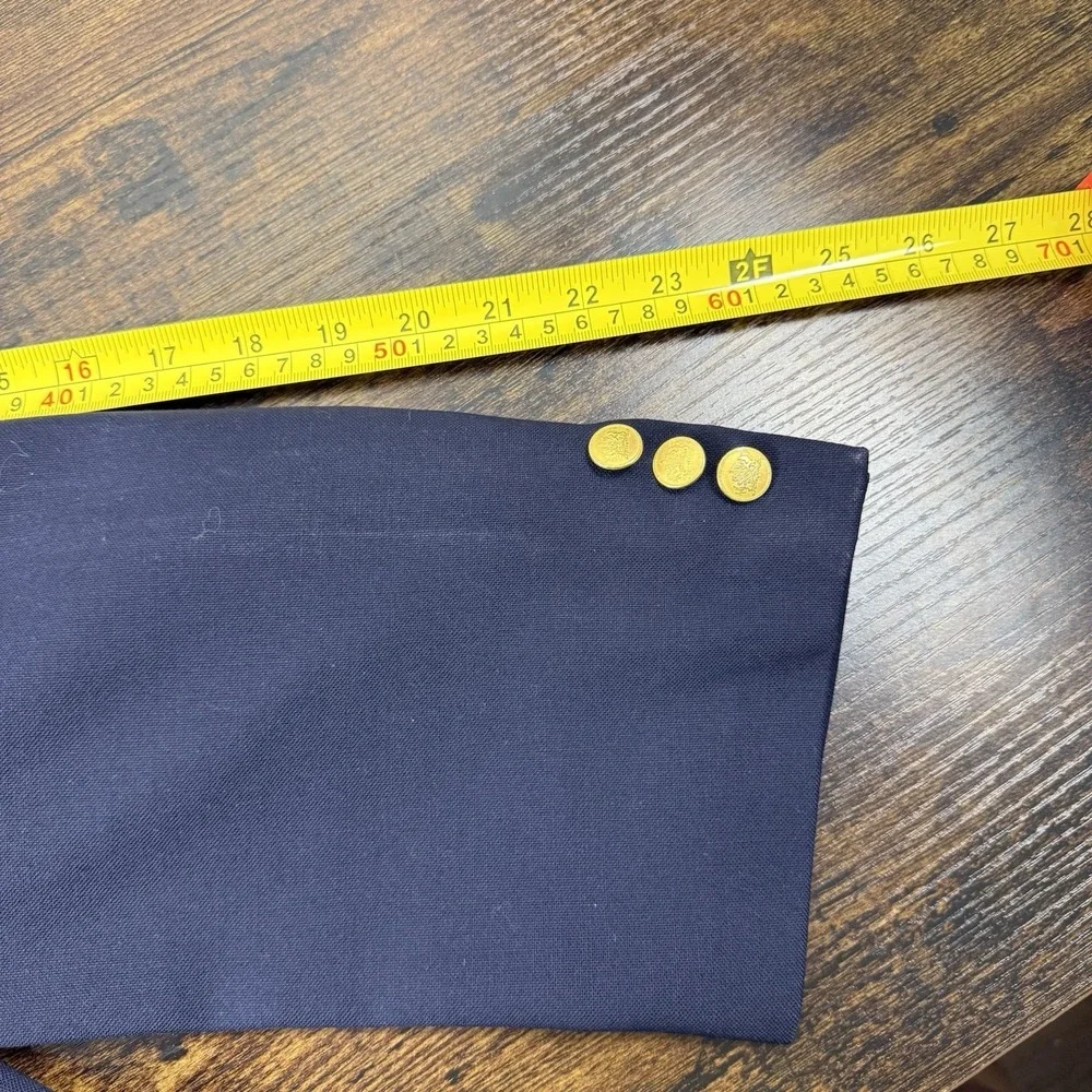 Neiman Marcus 100% Virgin Wool Mens Navy Blue Blazer Size 42R Gold Buttons *PICS